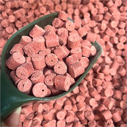 Пеллетс  1кг Strawberry Клубника 14мм с отверстием 32216